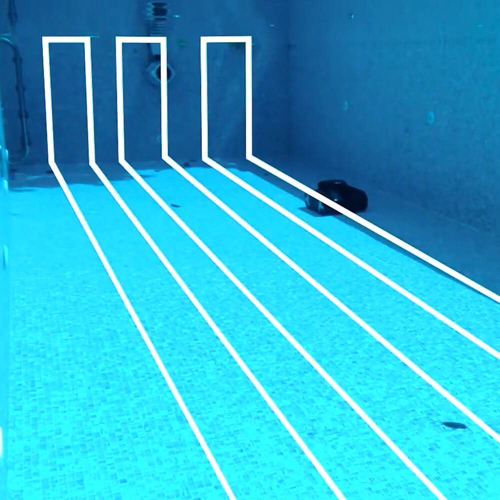 Madimack GT Freedom PLUS floor wall and waterline cleaning