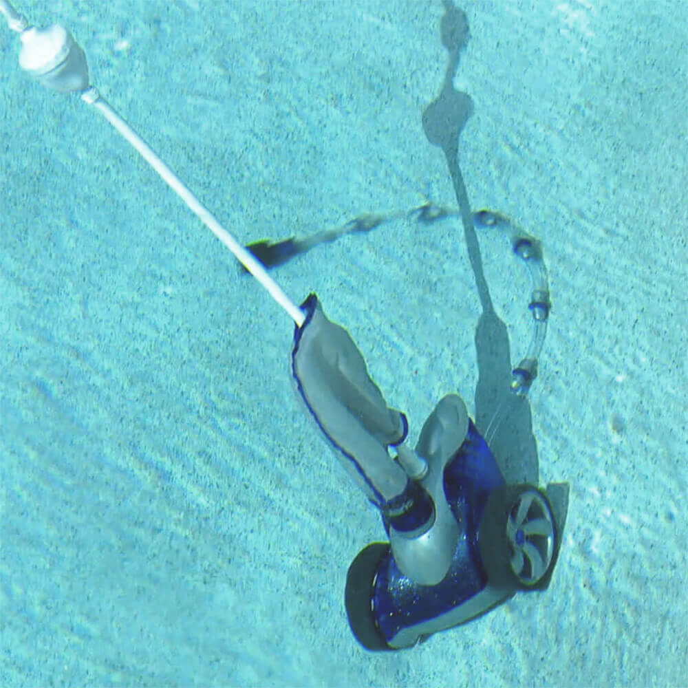 Polaris Vac-Sweep 3900 Sport - In Pool-1