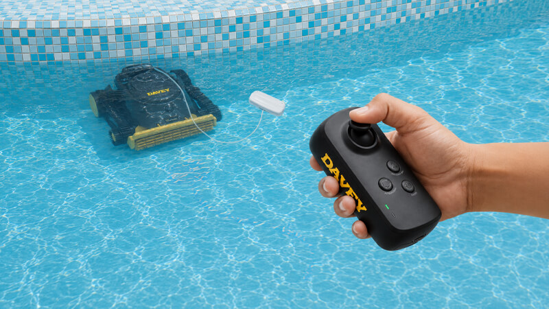 Davey TurboSweep remote control and floating antenna tail for signal support and easy retrieval