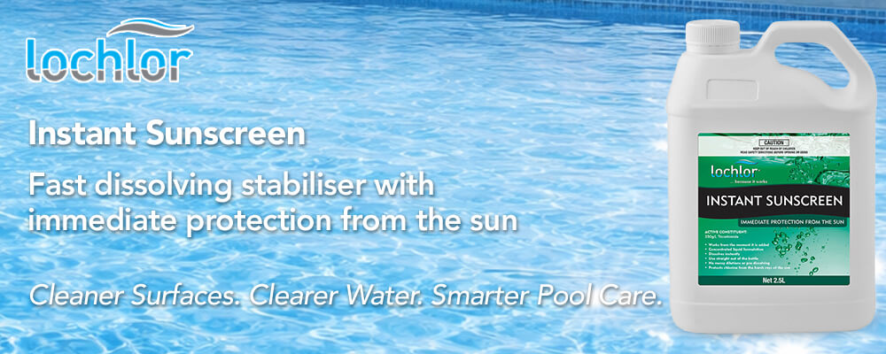 Fast dissolving liquid stabiliser with immediate sun protection