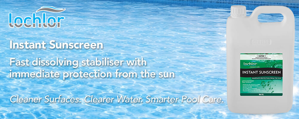 Fast dissolving liquid stabiliser with immediate sun protection